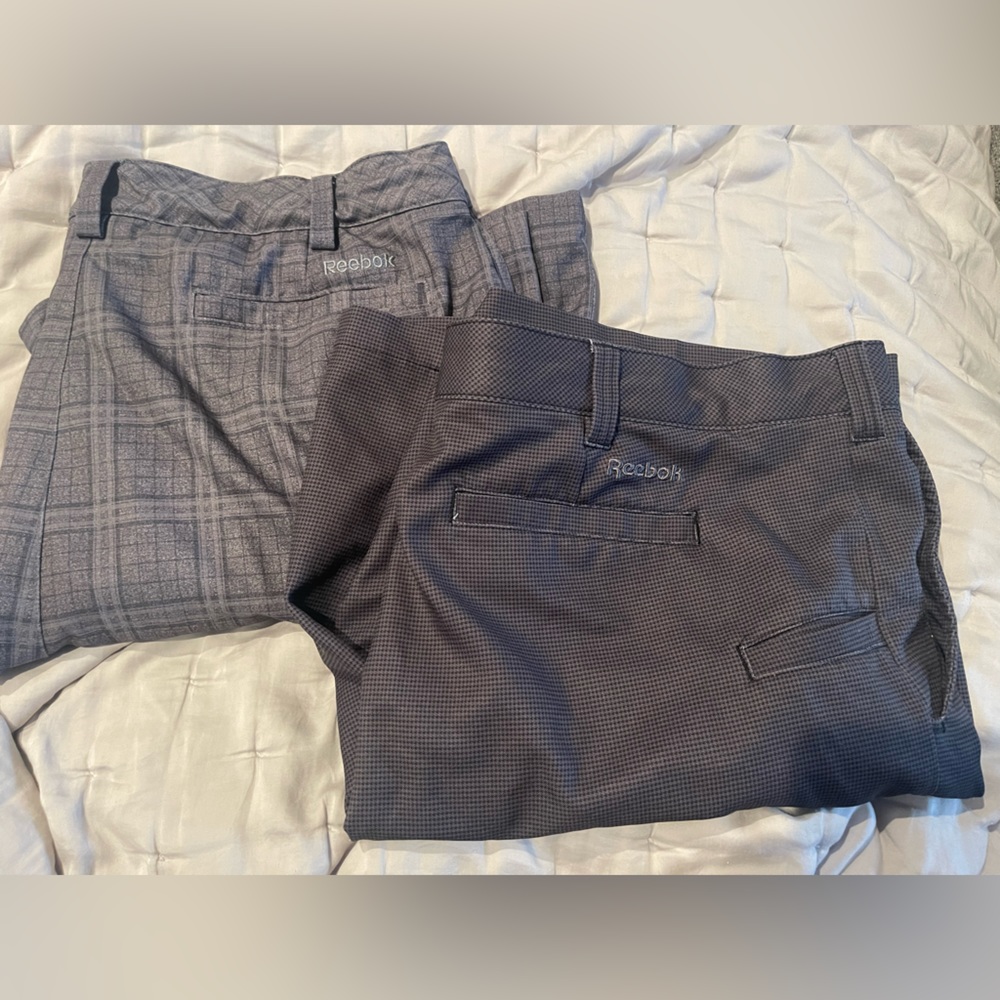 2 pairs of men’s Reebok golf shorts
